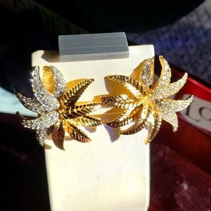 Vintage, goldtone & rhinestone earrings